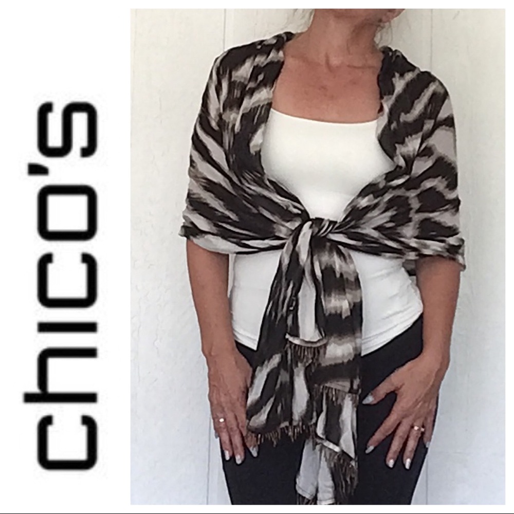 CHICOS ANIMAL PRINT OVERSIZED SCARF WRAP